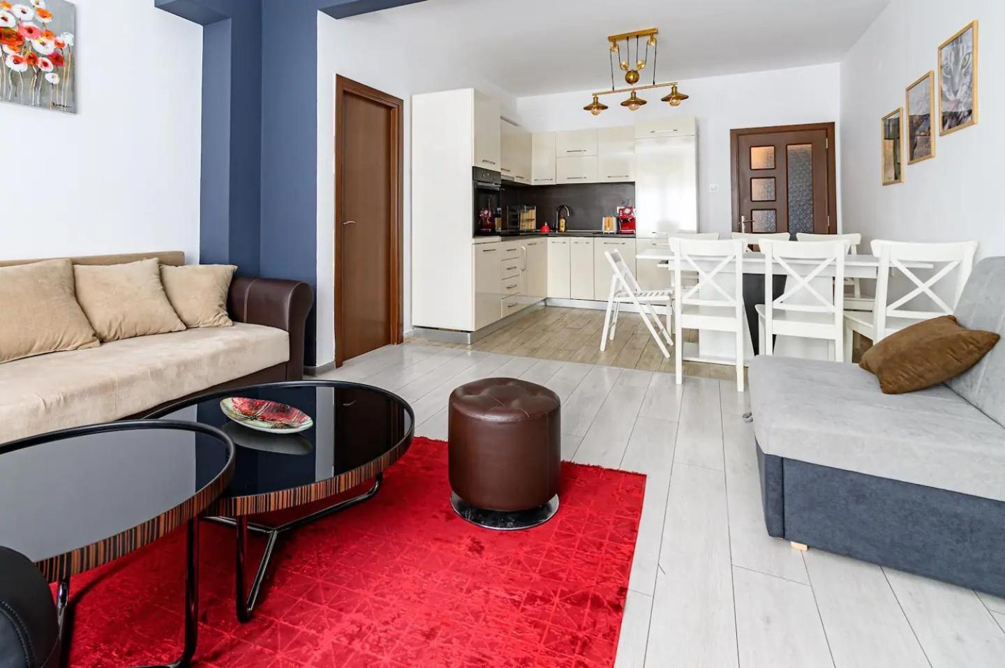 Апартаменты 10 Seconds Away From The Main Street, Free Secured Parking София Экстерьер фото